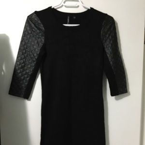 Guess Black Stretch Sweater Dress Size XS